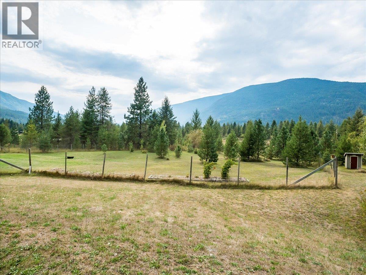 955 Cedar Brae Road - Image 66