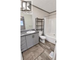 20 Wilderness Heights Drive, Elkford, BC V0B1H0 Photo 14