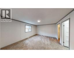 20 Wilderness Heights Drive, Elkford, BC V0B1H0 Photo 12
