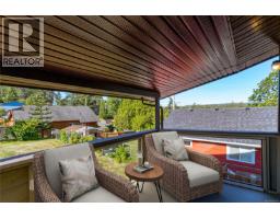 1389 Hastings St, Saanich, BC V8Z2W6 Photo 17