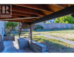 1389 Hastings St, Saanich, BC V8Z2W6 Photo 43