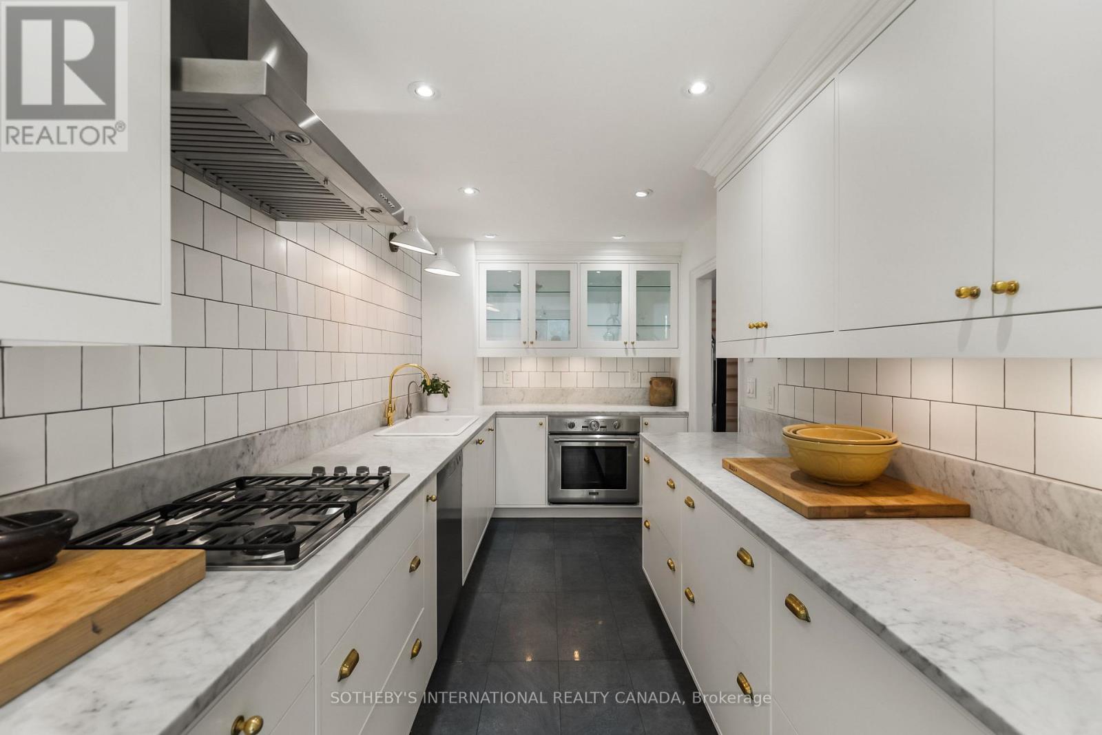 213 WALMER ROAD - 17
