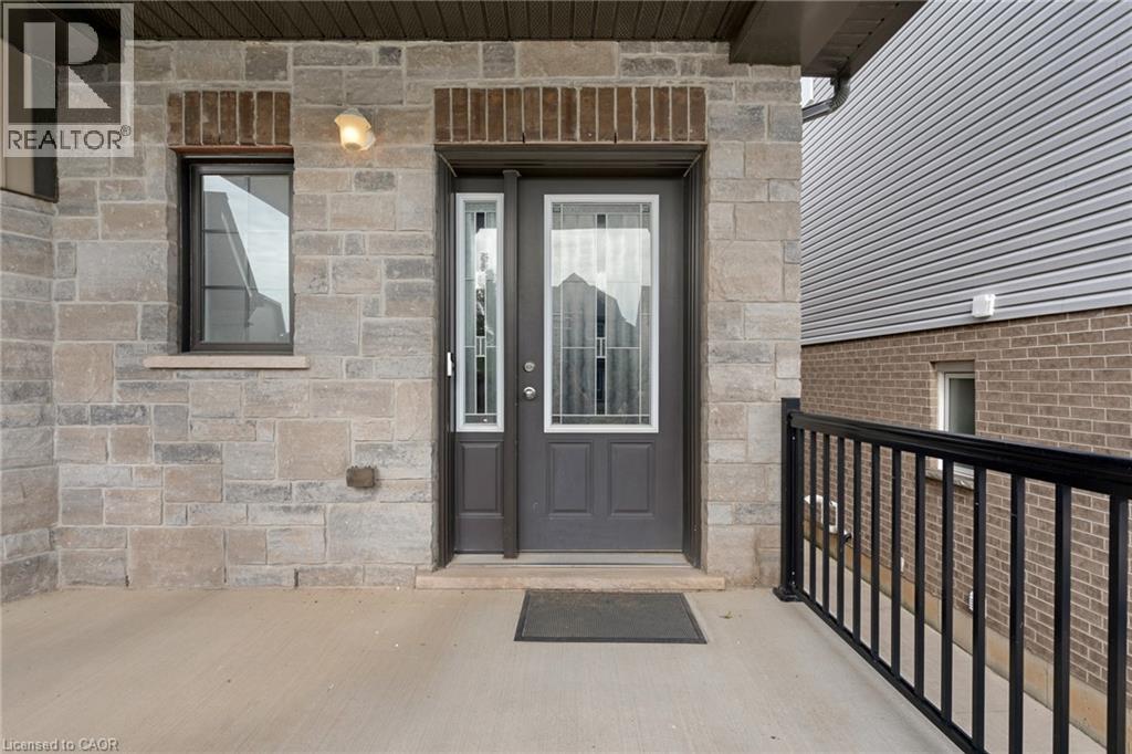 278 THOMAS SLEE Drive — photo 2