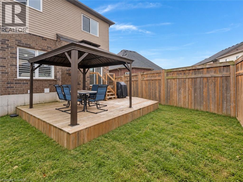 278 THOMAS SLEE Drive — photo 3