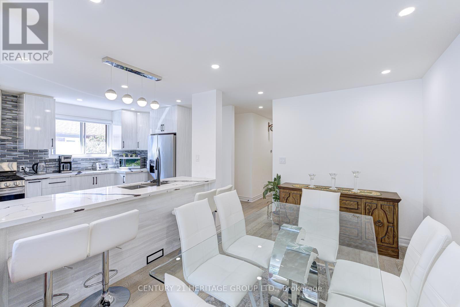 117 MARBURY CRESCENT - 12