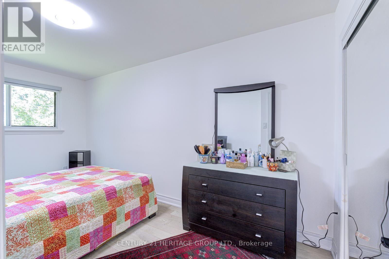 117 MARBURY CRESCENT - 23