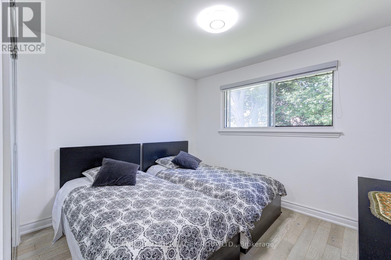 117 MARBURY CRESCENT - 26