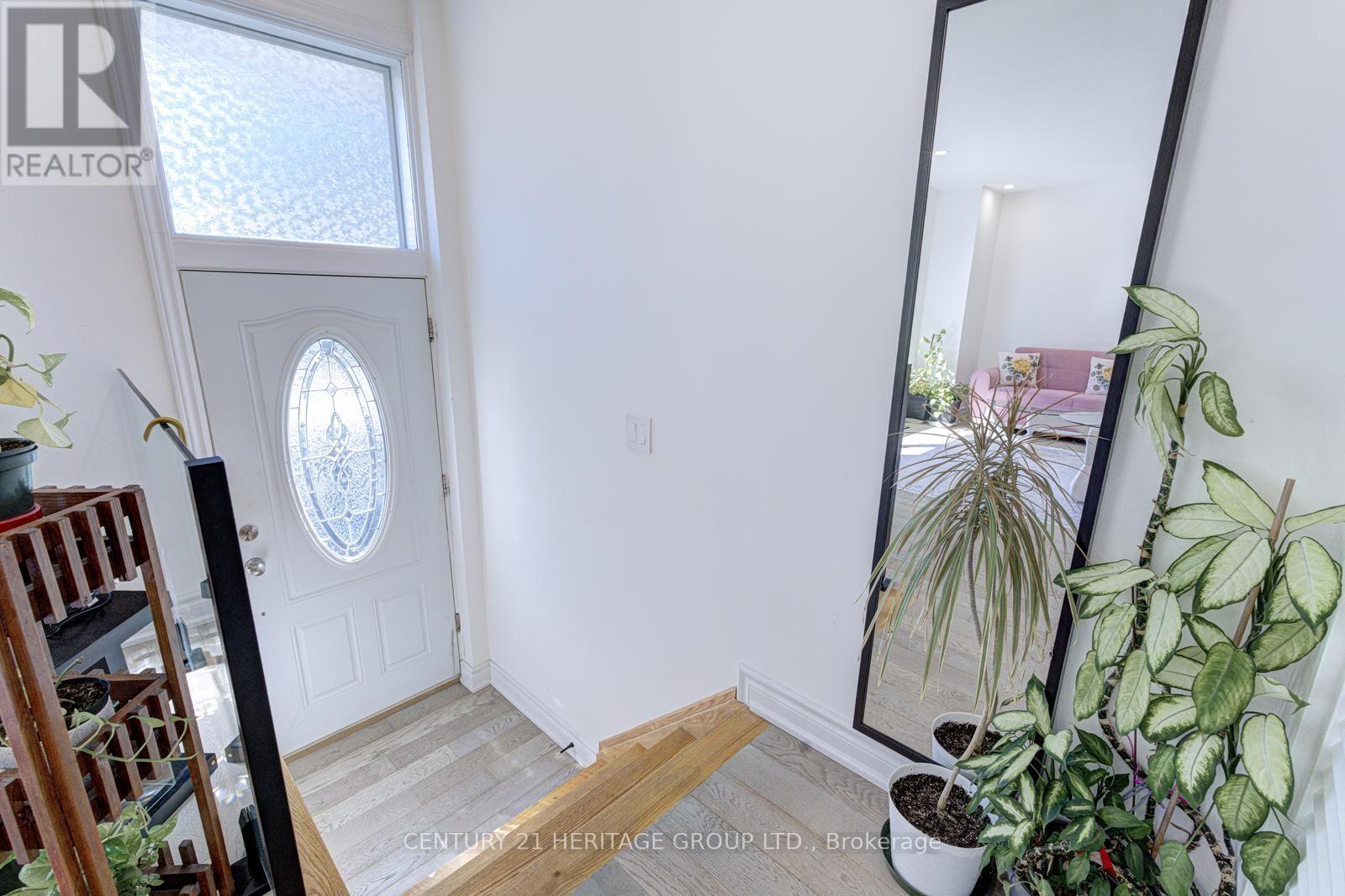 117 MARBURY CRESCENT - 5