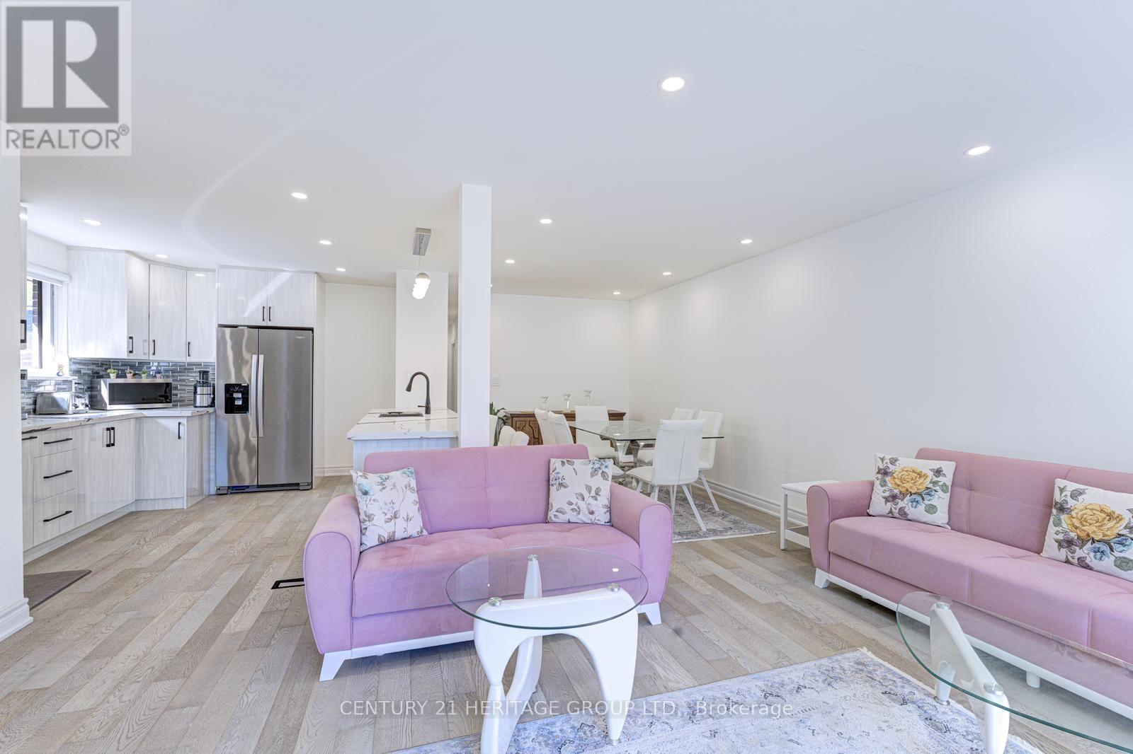 117 MARBURY CRESCENT - 8