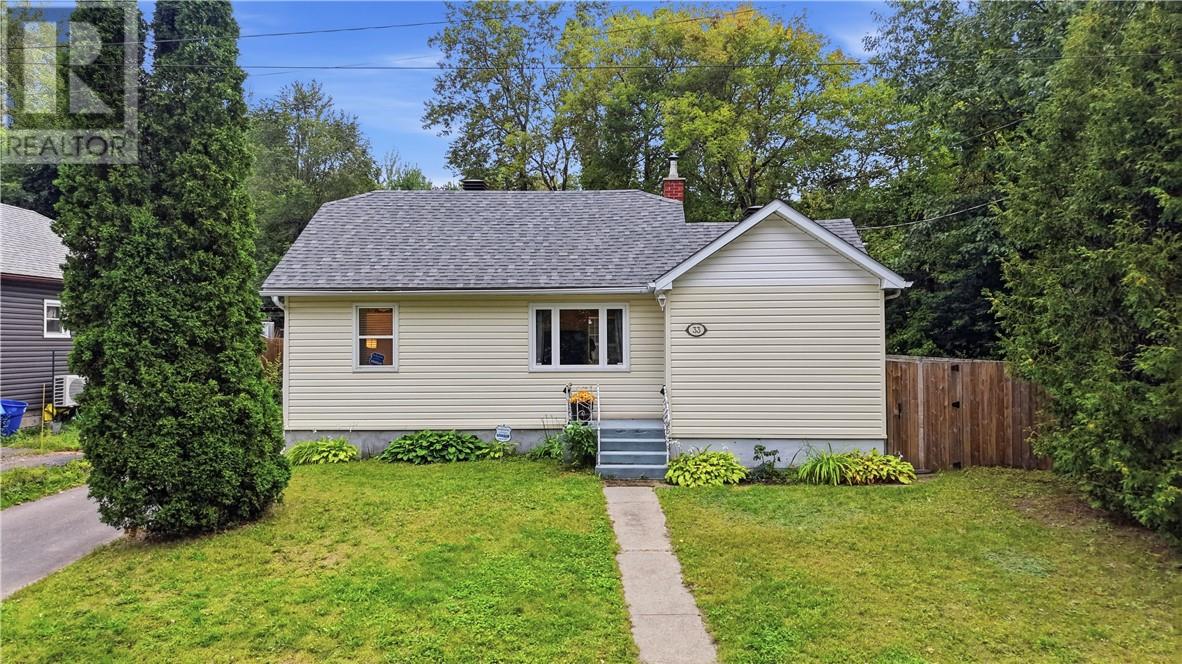 33 Alder Street - 28