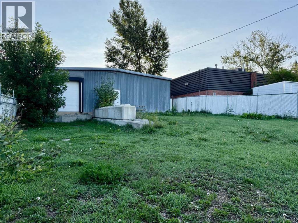 125 2 Avenue SE, Three Hills — photo 8