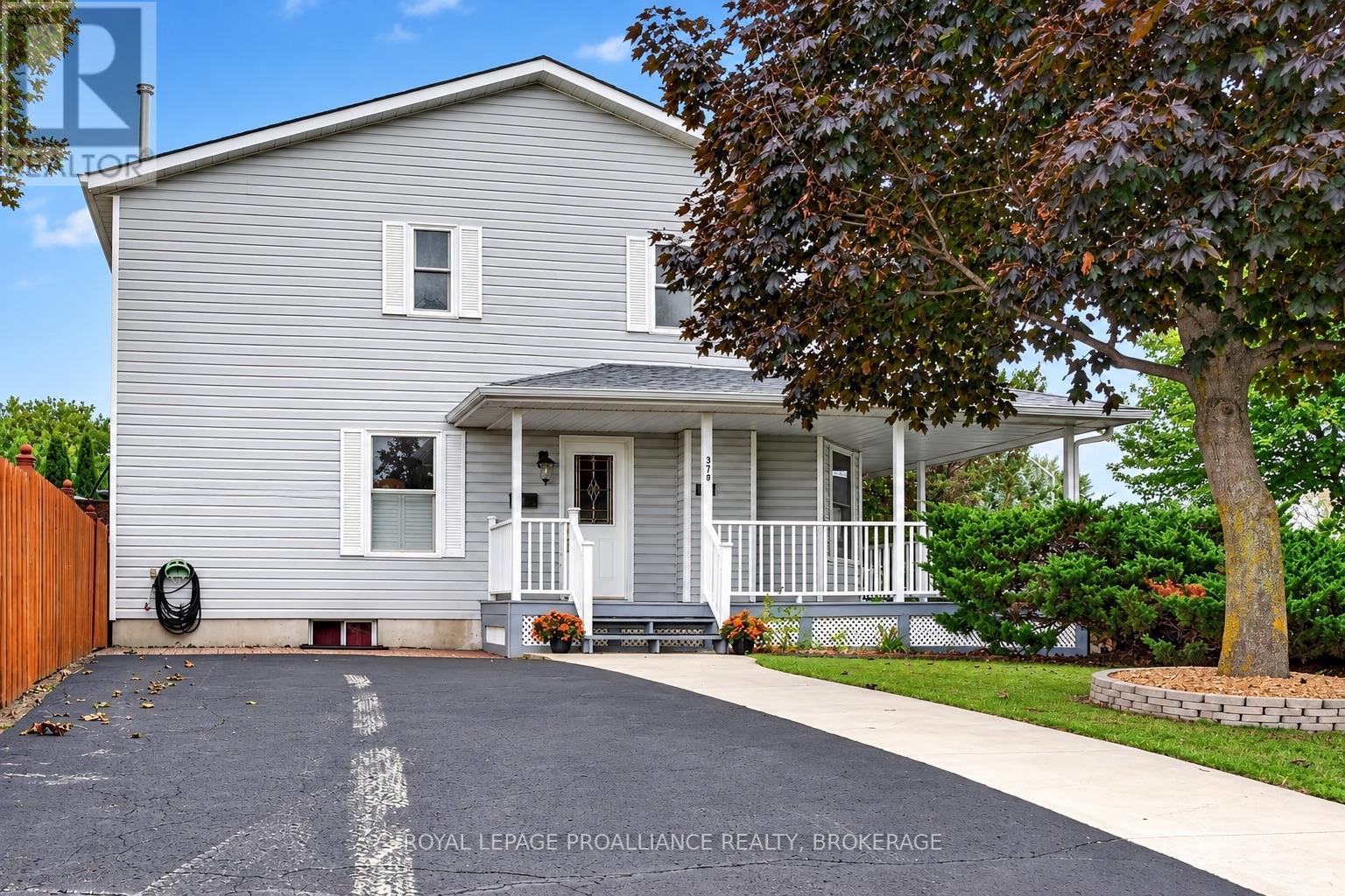 378 WATERLOO DRIVE - 31