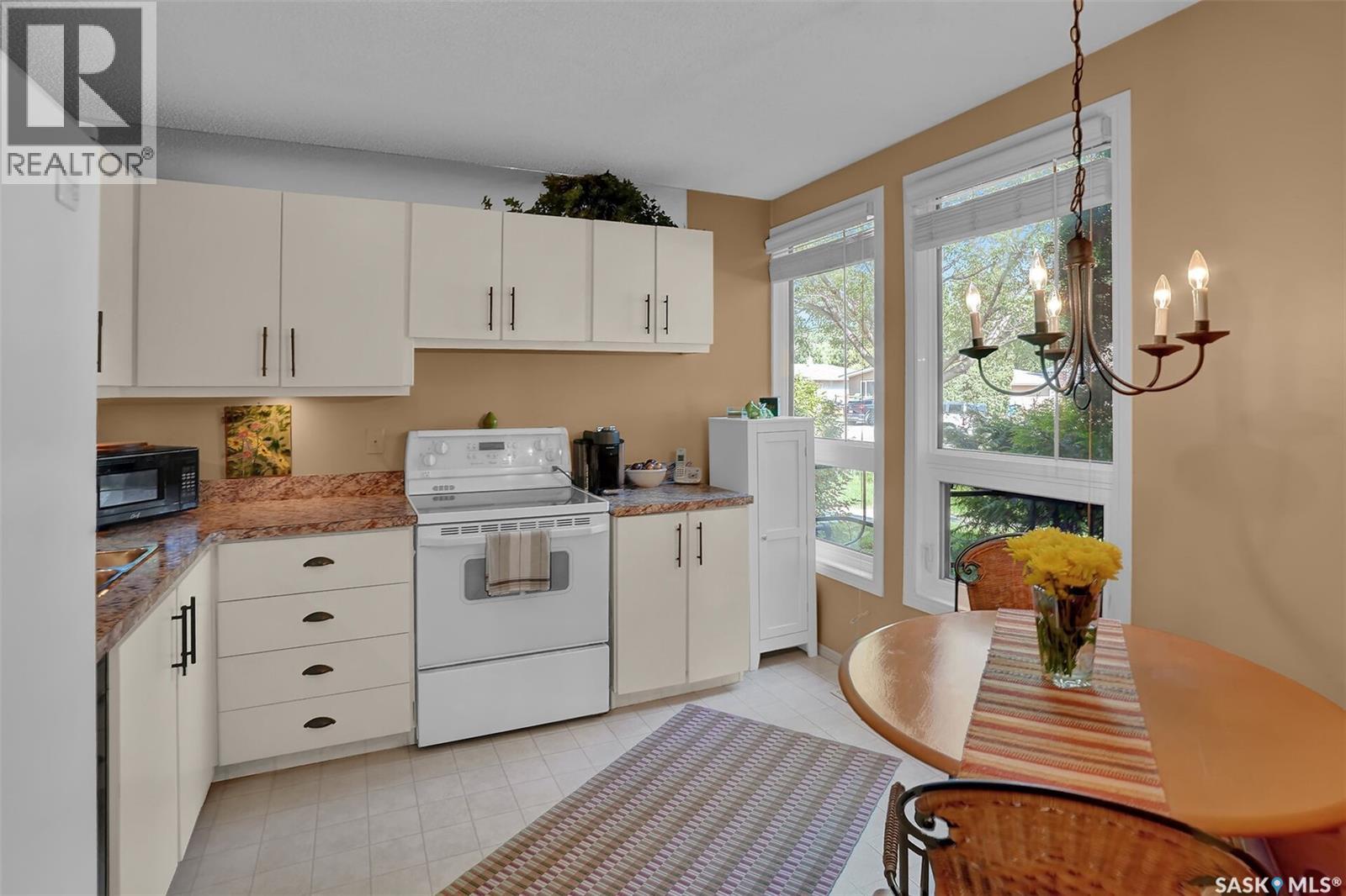 #83 WESTFIELD DRIVE - 11