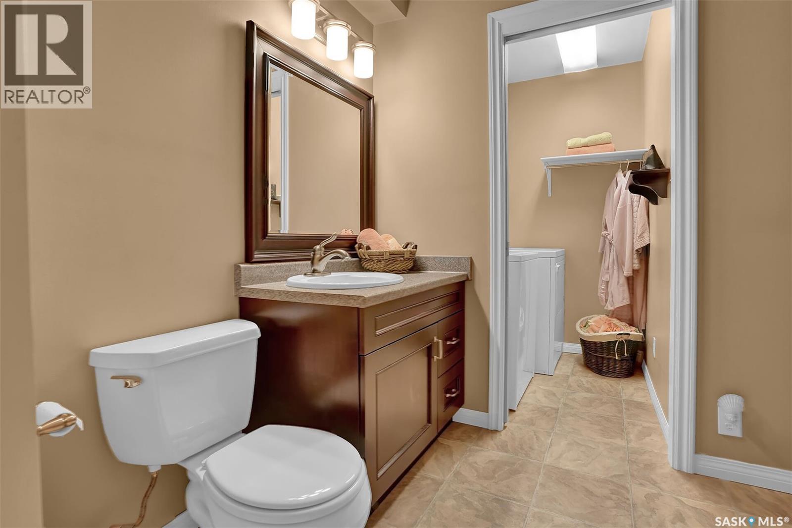 #83 WESTFIELD DRIVE - Image 28