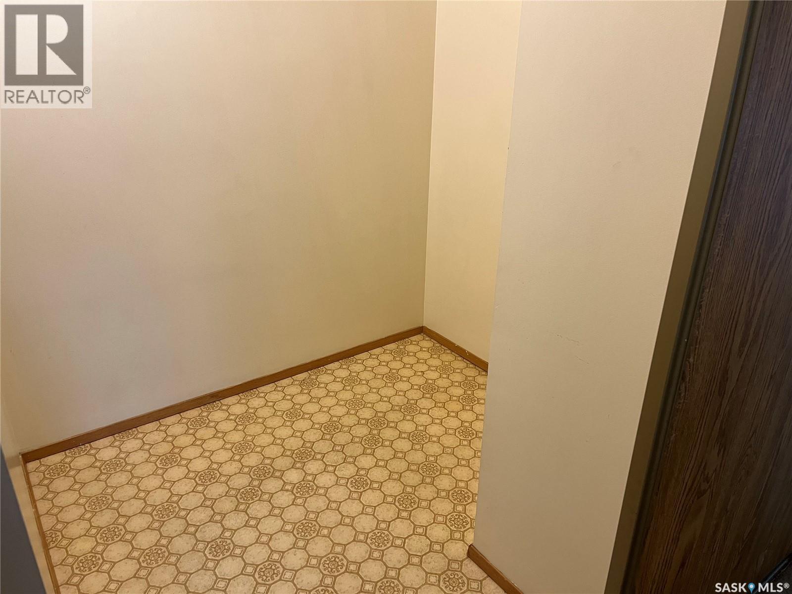 #106 67 WOOD LILY DRIVE - 19