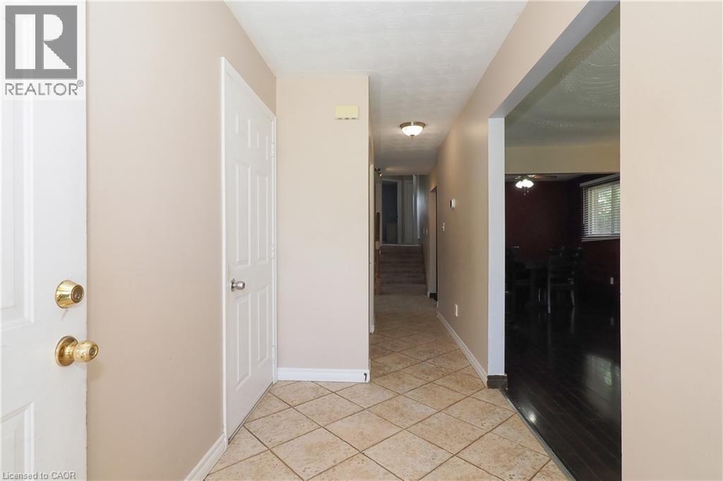 870 STRASBURG Road, Kitchener — photo 6