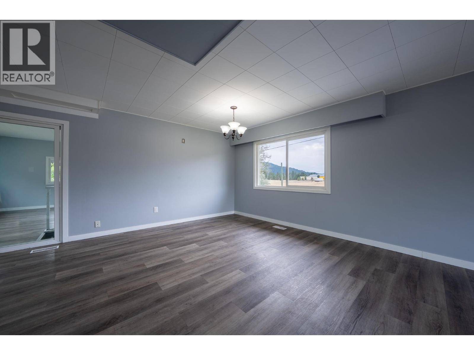 2486 Central Avenue - Image 17