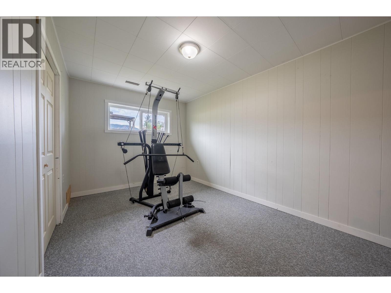 2486 Central Avenue - Image 29