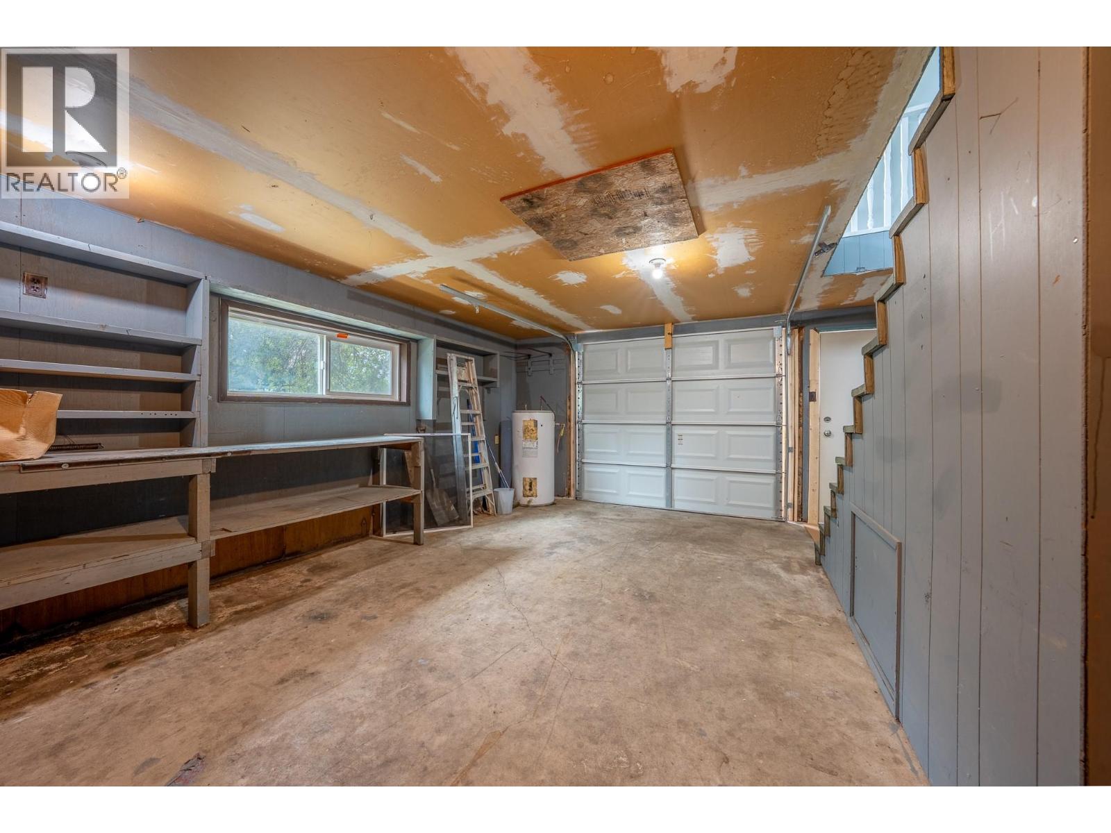 2486 Central Avenue - Image 34