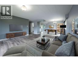 Living room - 2486 Central Avenue, Grand Forks, BC V0H1H0 Photo 11