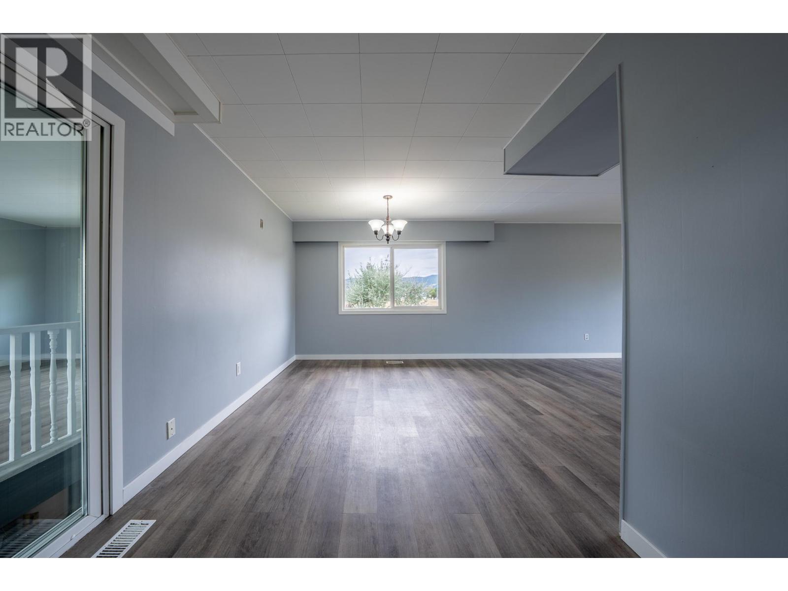 2486 Central Avenue - 18