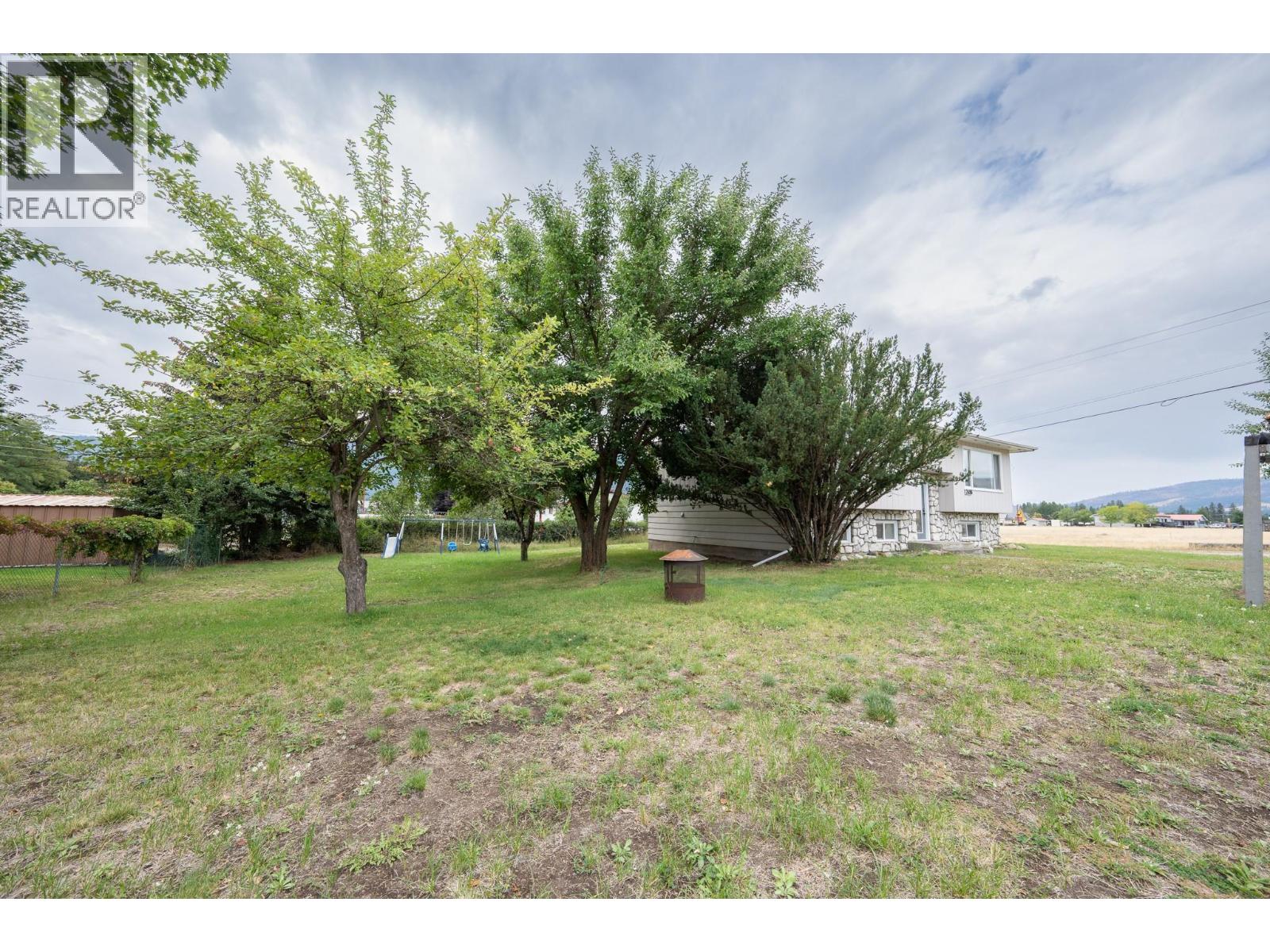 2486 Central Avenue - Image 36