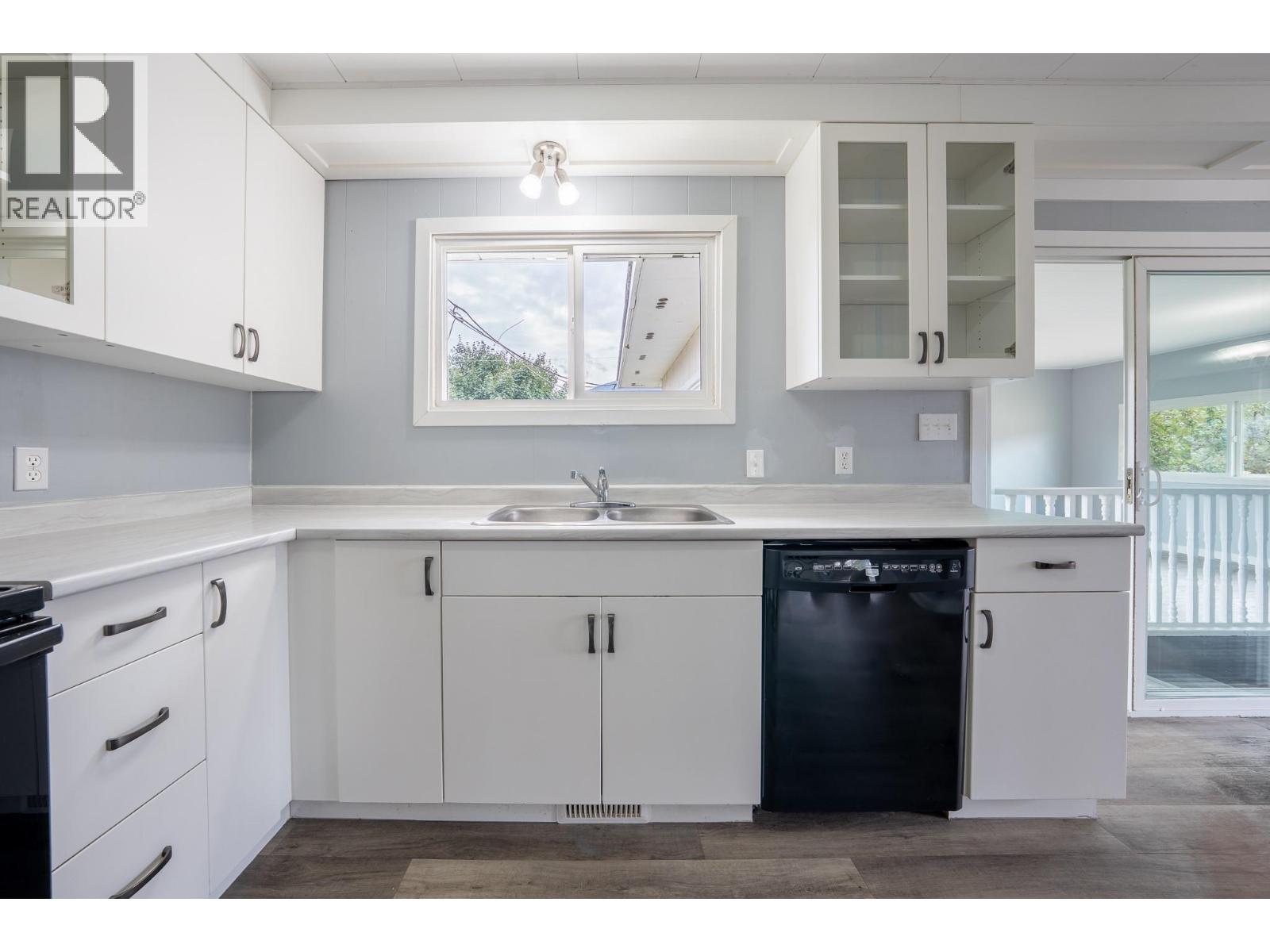 2486 Central Avenue - Image 14