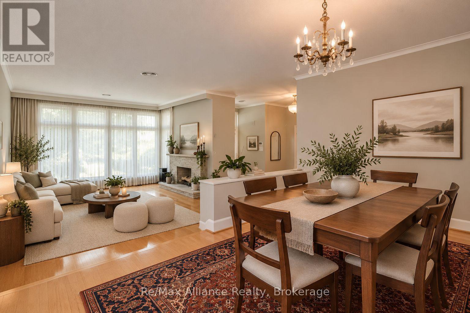 410 THE KINGSWAY - 14