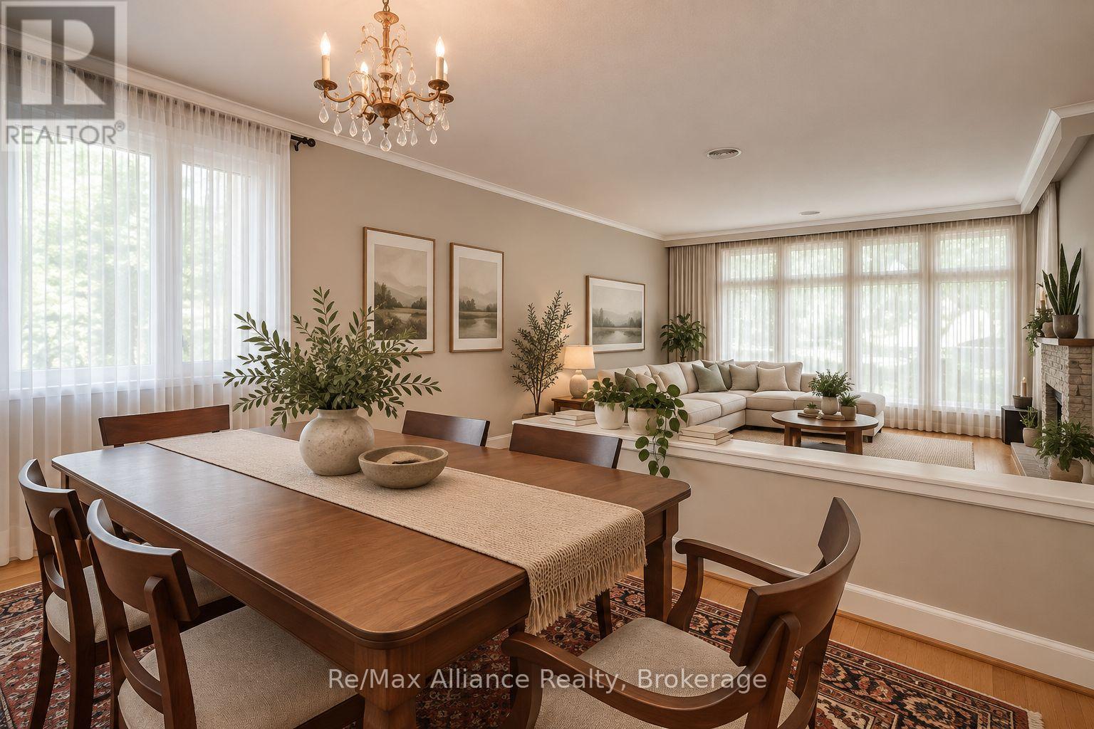 410 THE KINGSWAY - 15