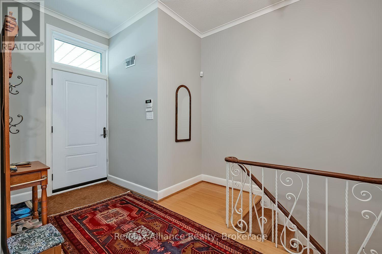 410 THE KINGSWAY - 4