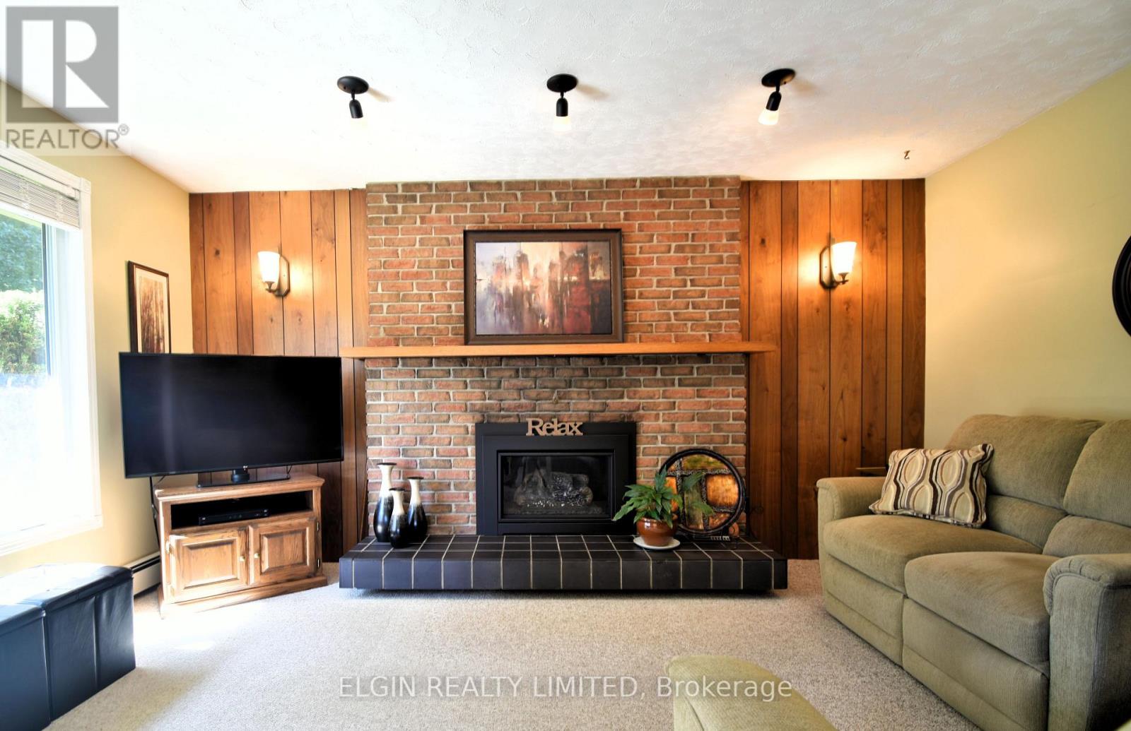 181 LOCUST STREET - 19
