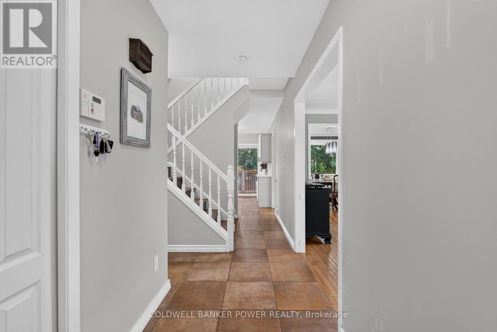 34 COMOX COURT, London South (South K) — photo 5
