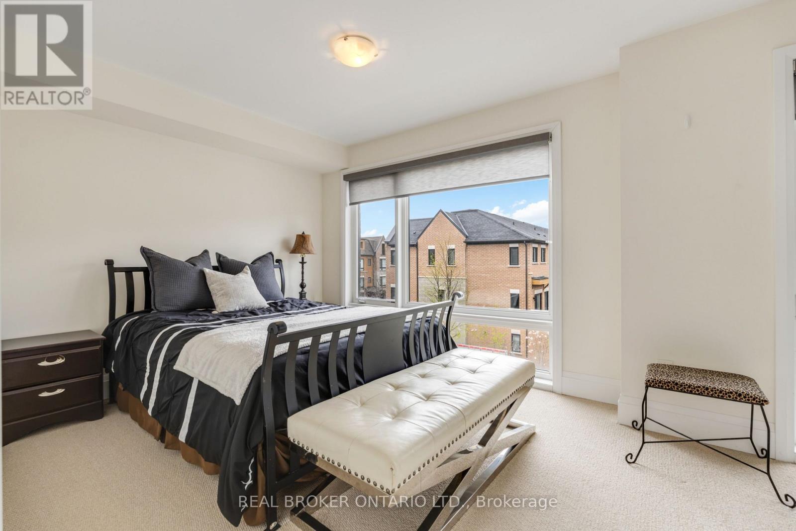 7 KENNETH WOOD CRESCENT - 18