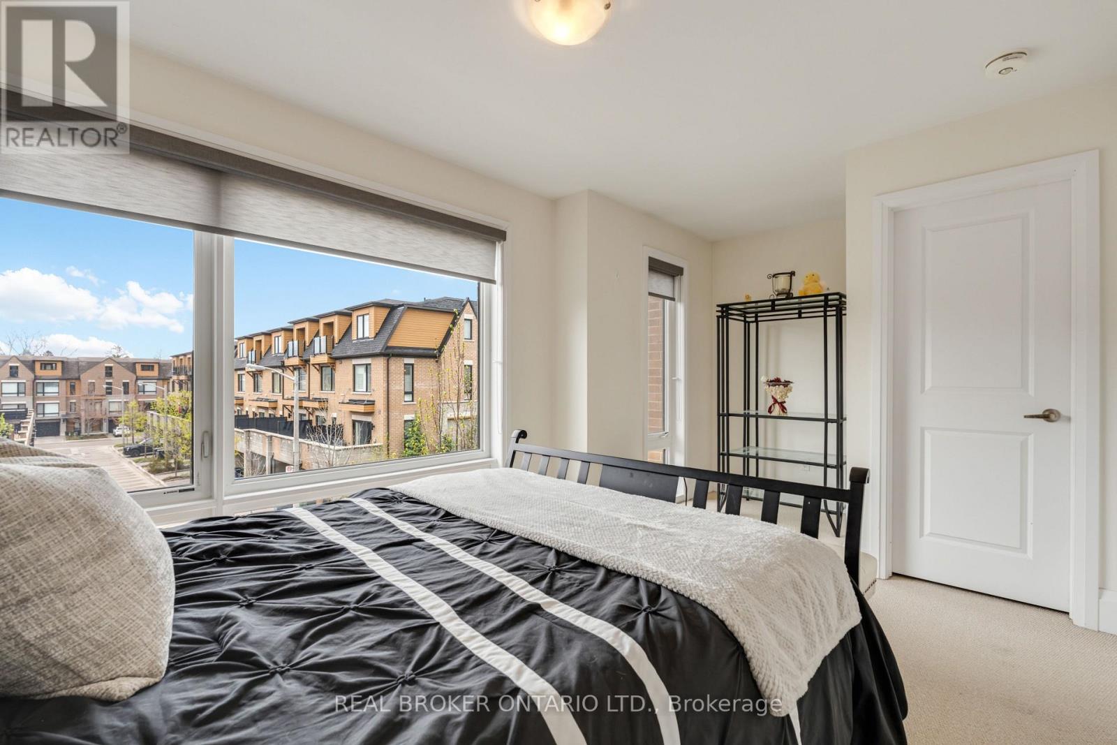 7 KENNETH WOOD CRESCENT - 19