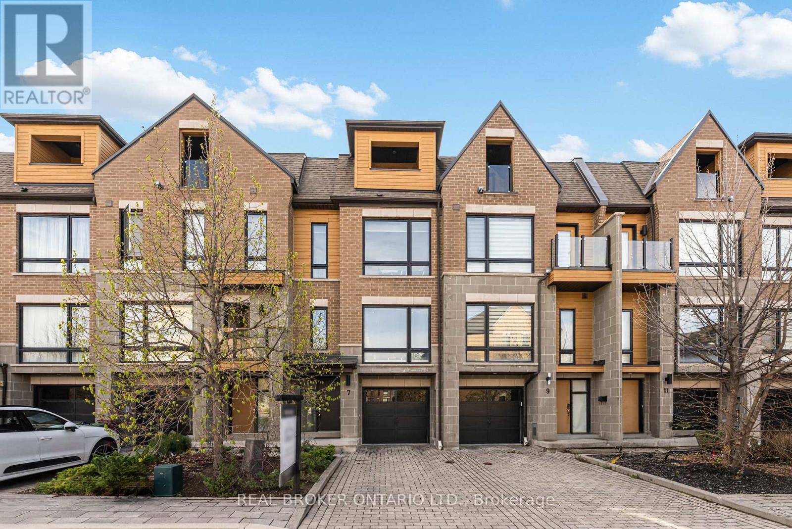 7 KENNETH WOOD CRESCENT - 2