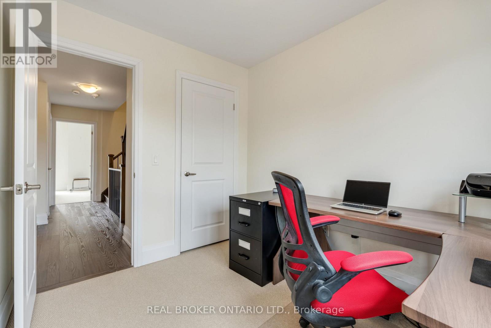 7 KENNETH WOOD CRESCENT - 25