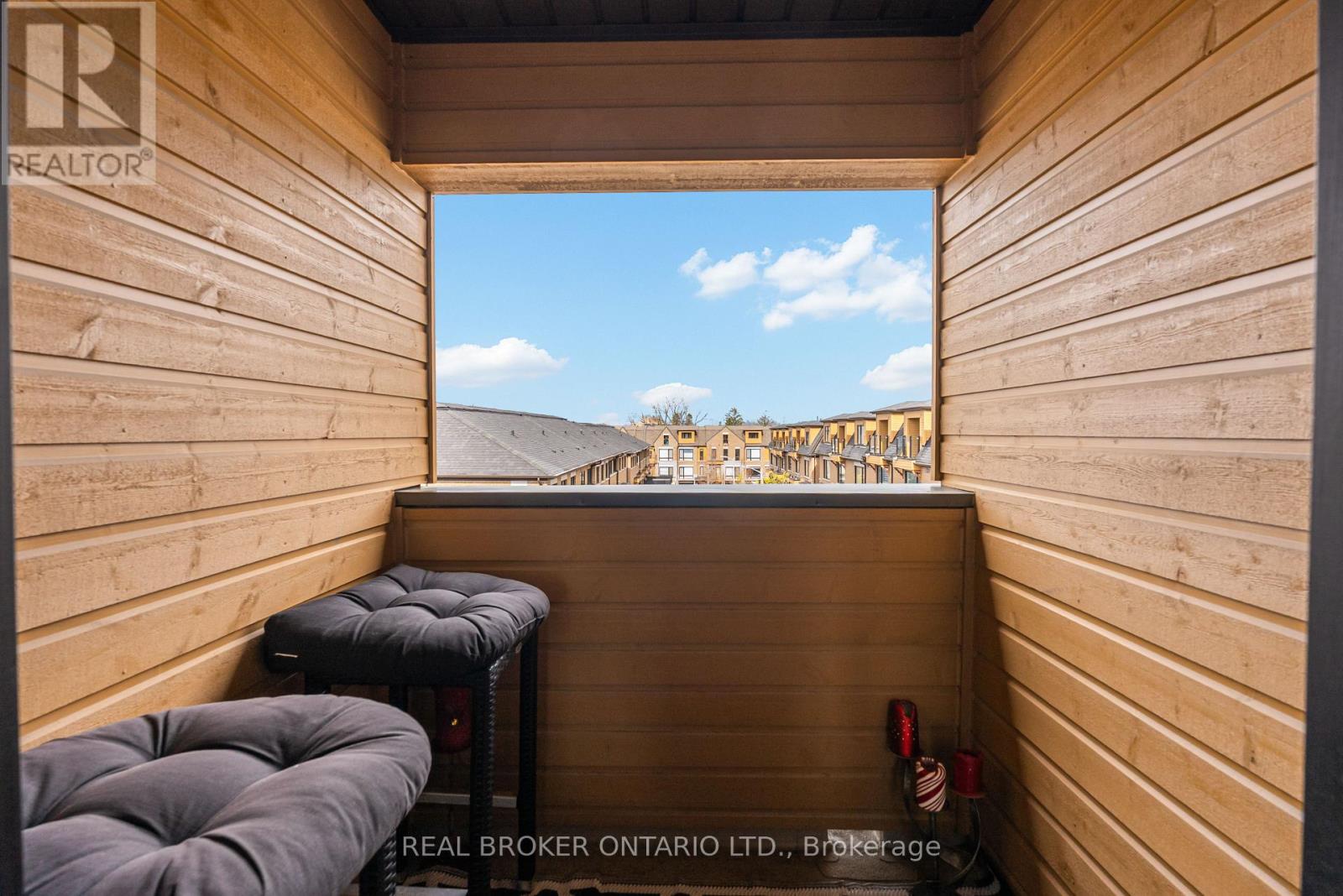 7 KENNETH WOOD CRESCENT - 31