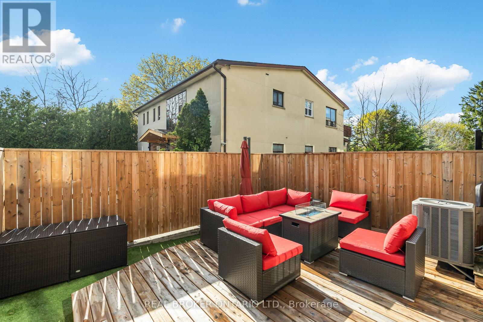 7 KENNETH WOOD CRESCENT - 36