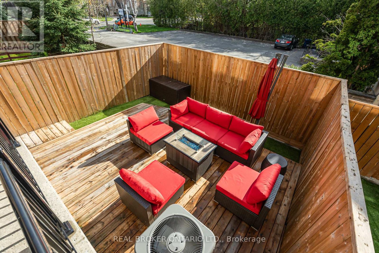7 KENNETH WOOD CRESCENT - 37