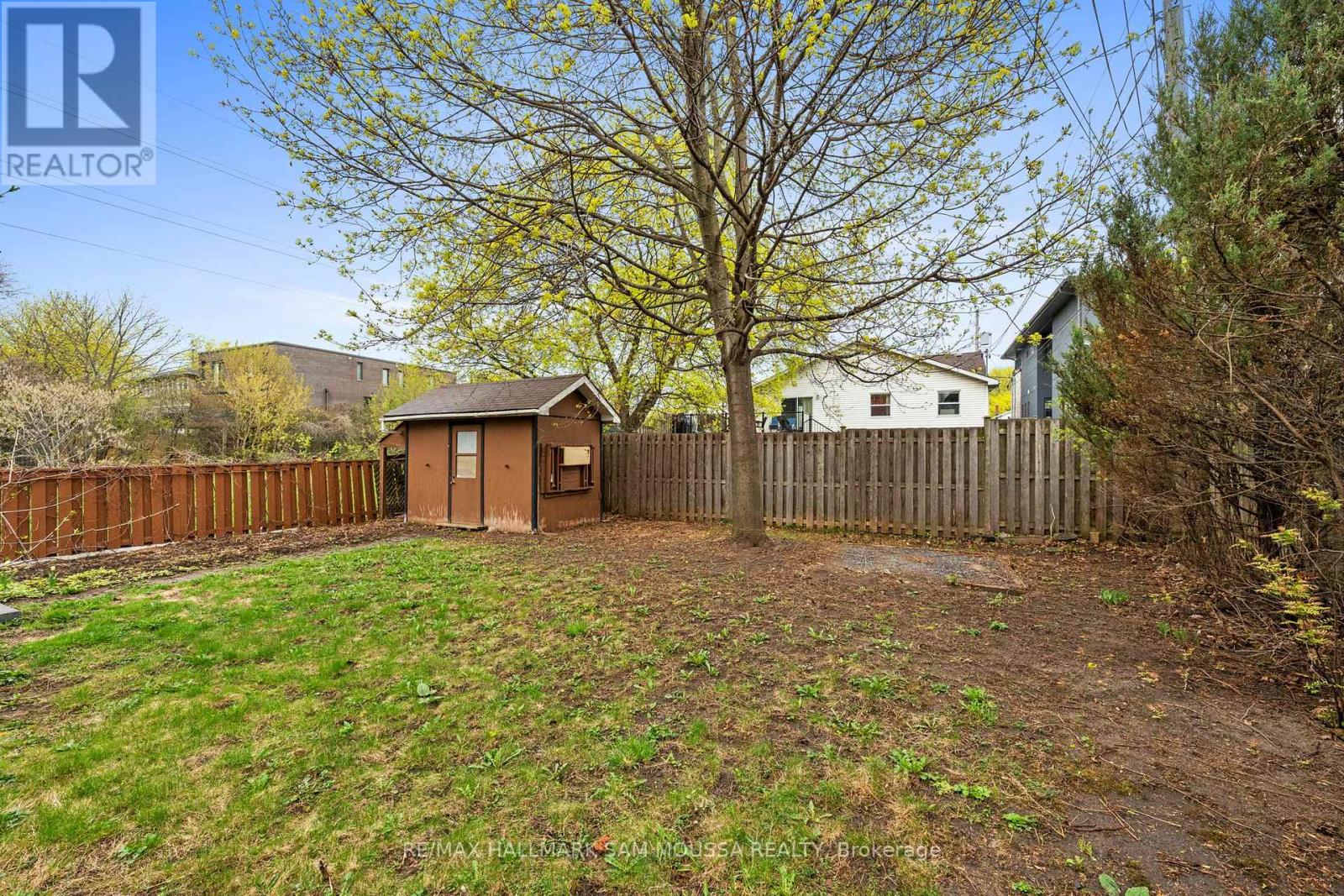 378 BYRON AVENUE - 33