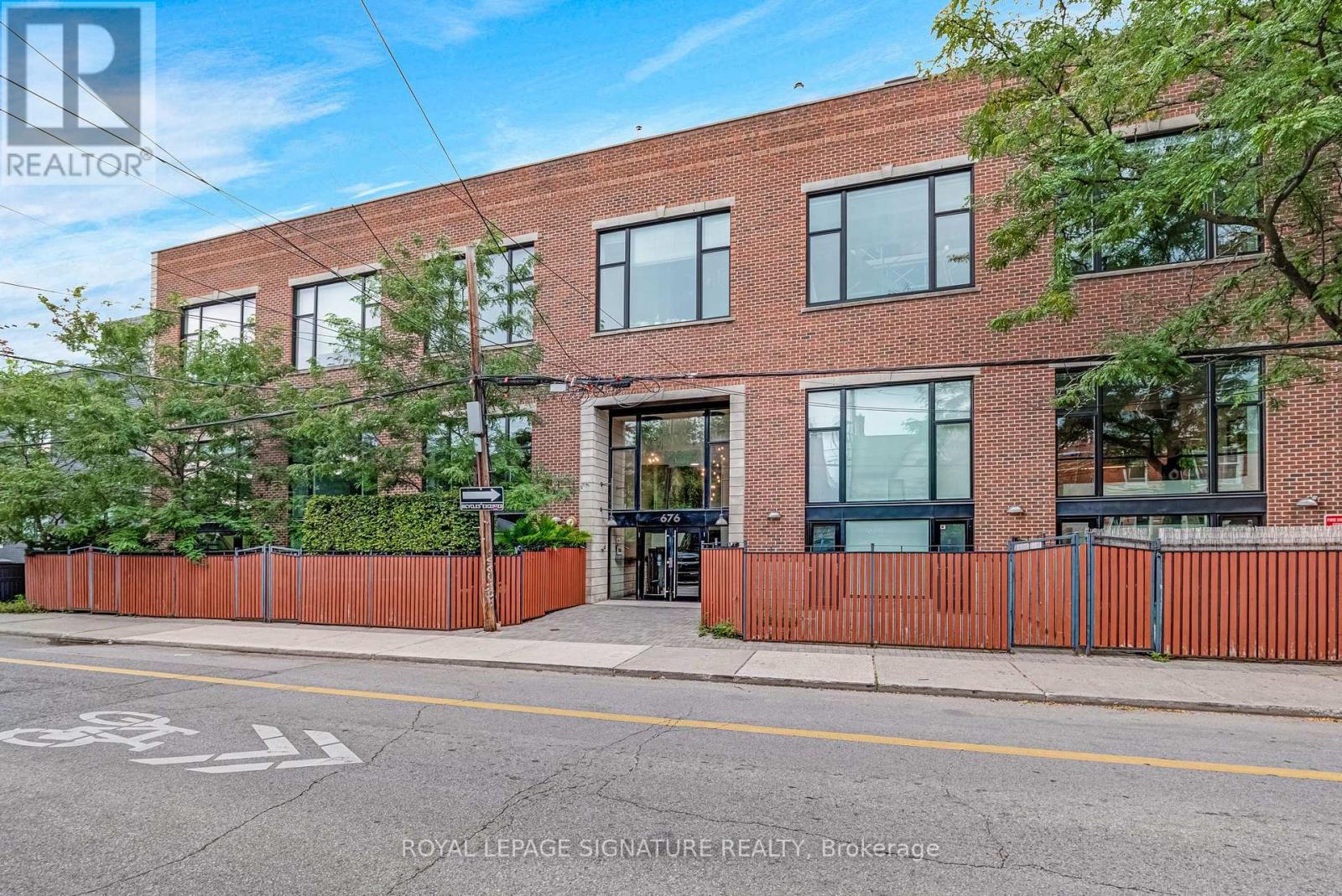 Photo of 676 Richmond Street