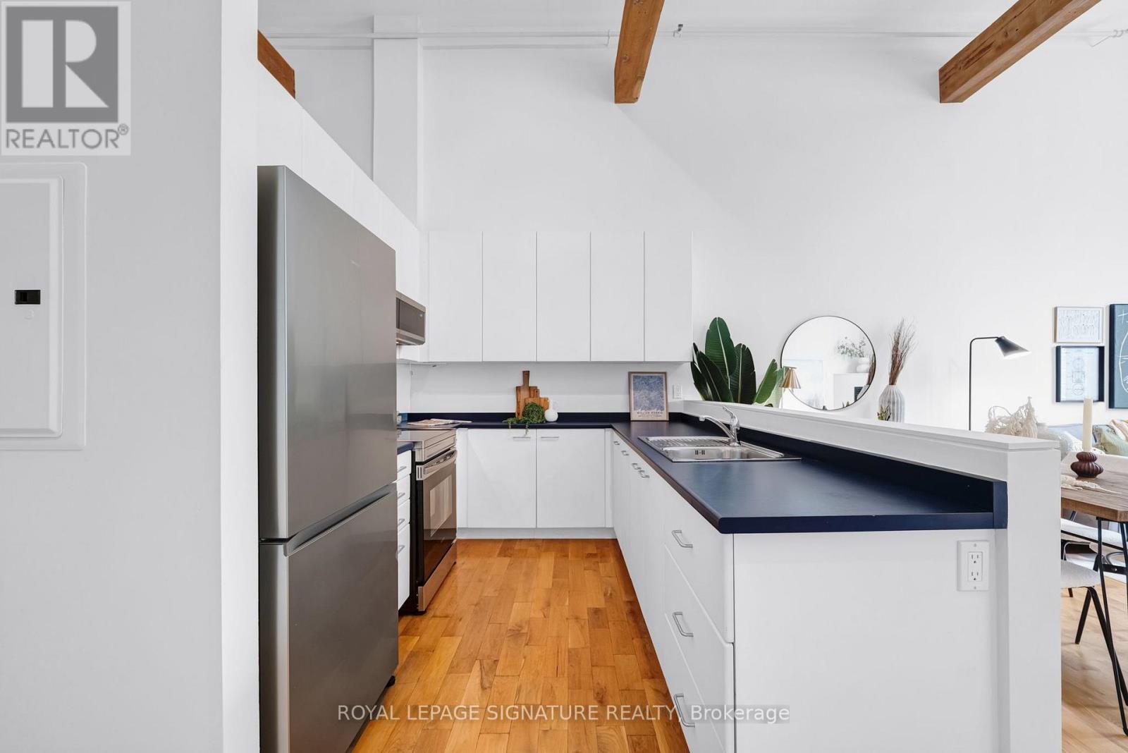 #108 676 RICHMOND STREET W - 11