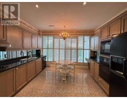 518 - 1 Watergarden Way, Toronto, ON M2K2Z7 Photo 7