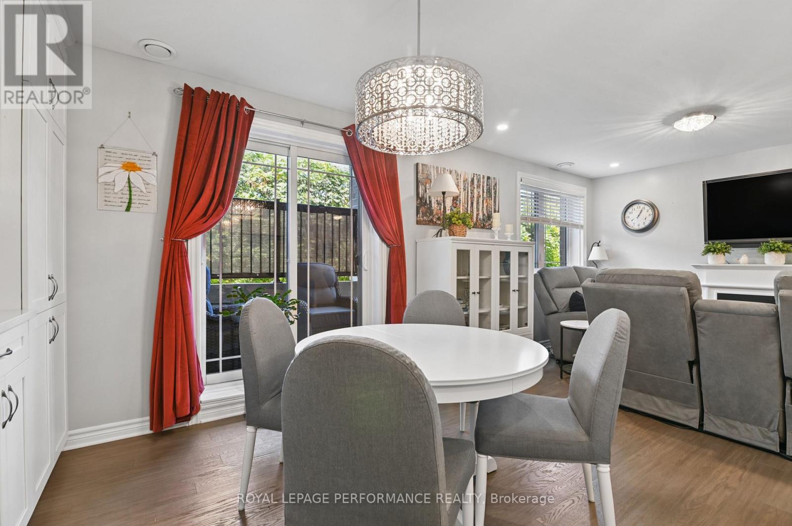 2 - 345 Tribeca Private