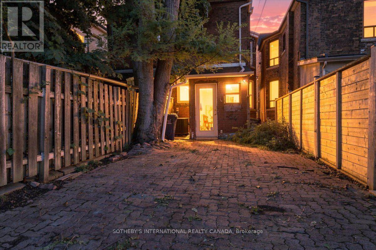334 ALBANY AVENUE - Image 35