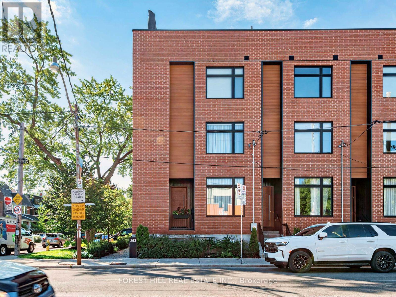 Photo of 353 Dupont Street