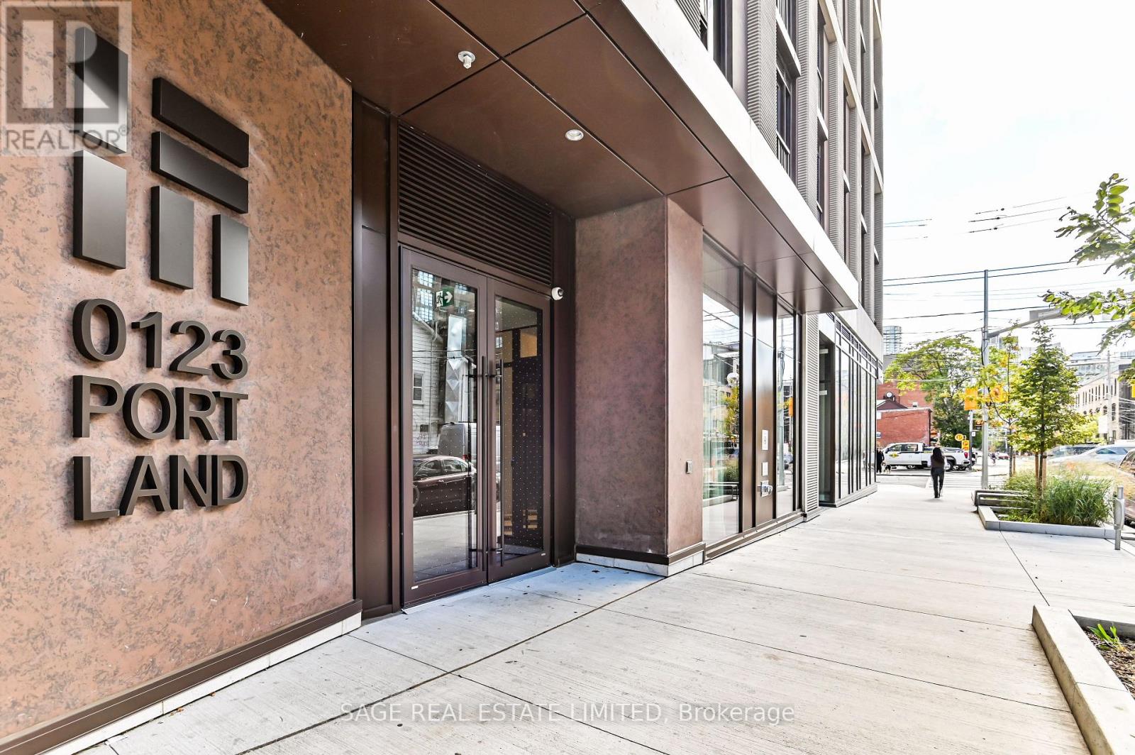 #1007 123 PORTLAND STREET - 2
