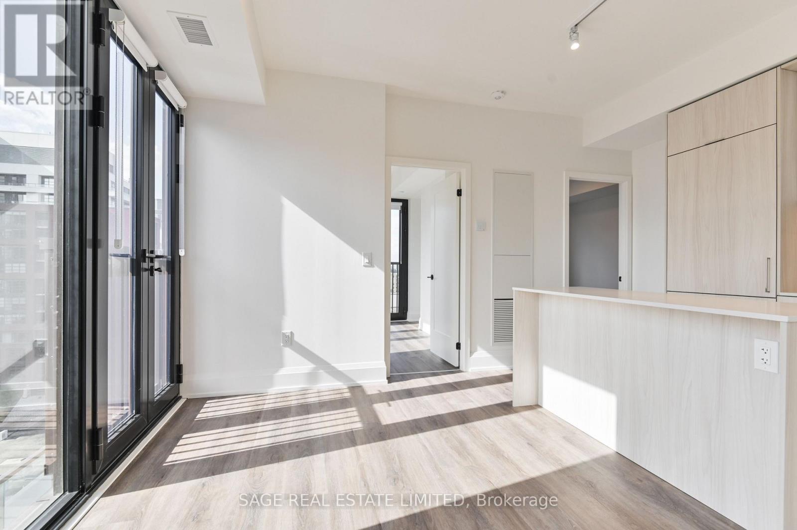 #1007 123 PORTLAND STREET - 8