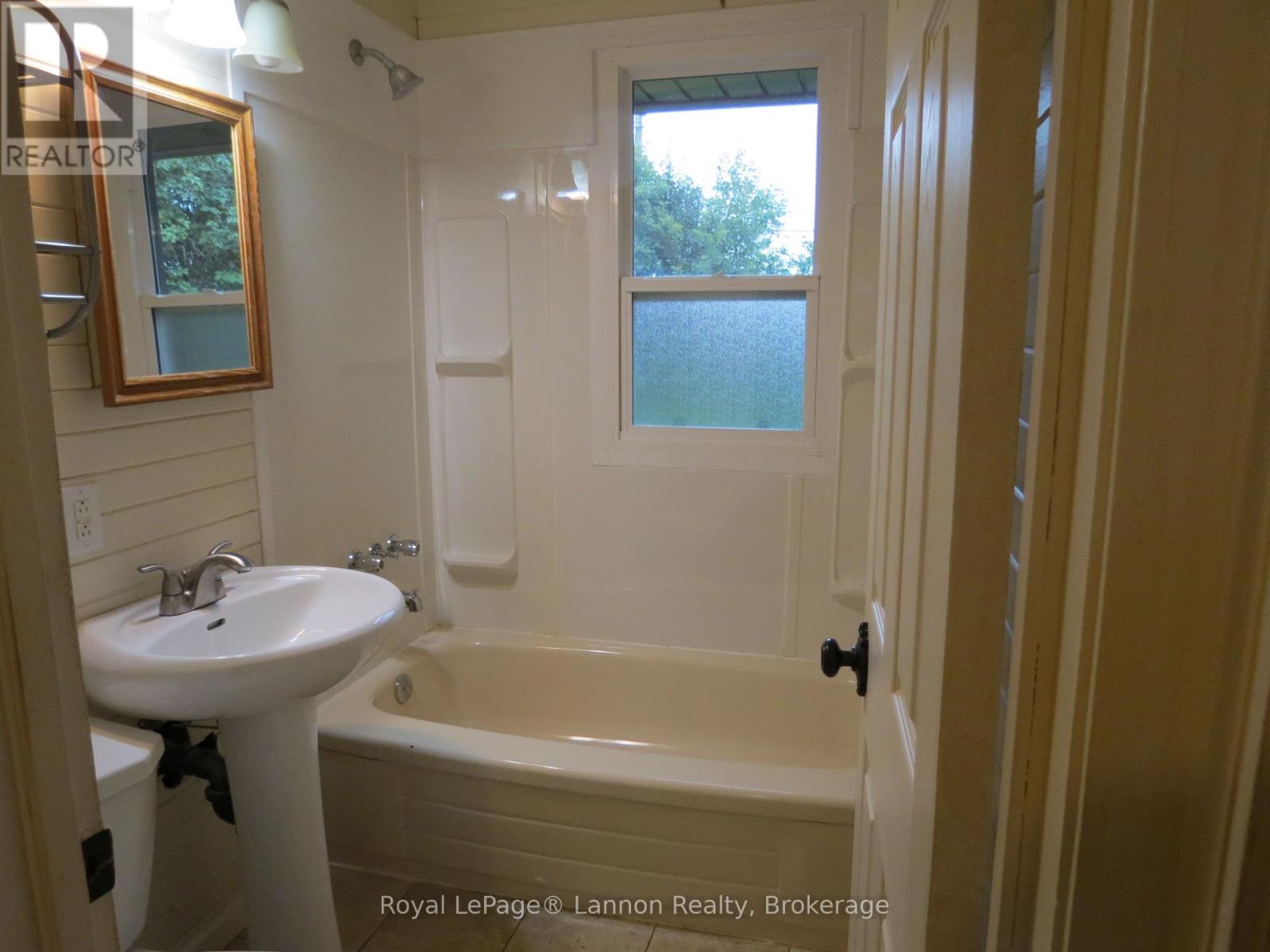 2126 MCGREGOR AVENUE - 15