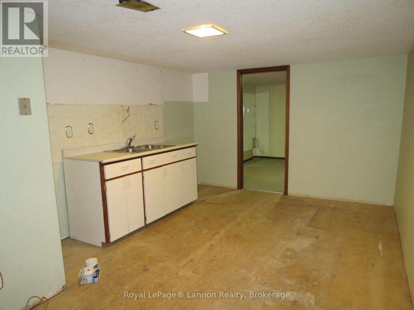 2126 MCGREGOR AVENUE - Image 25